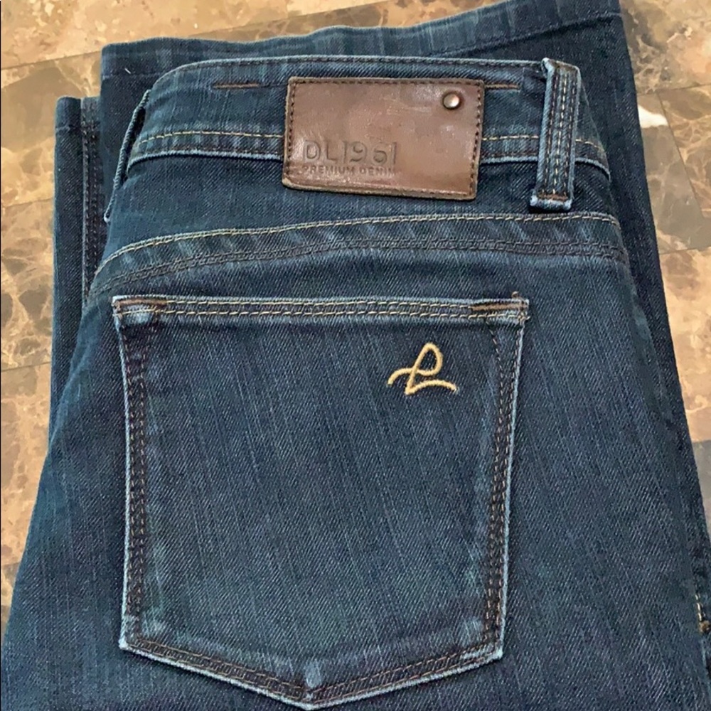 DL1961 “Jennifer” jeans - Picture 13 of 13
